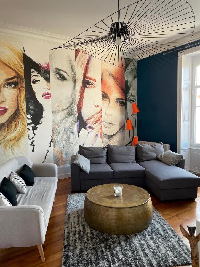 appartement entièrement rénové de 100 M2 à 2 pas de la plage Les Sables-dʼOlonne Esterno foto