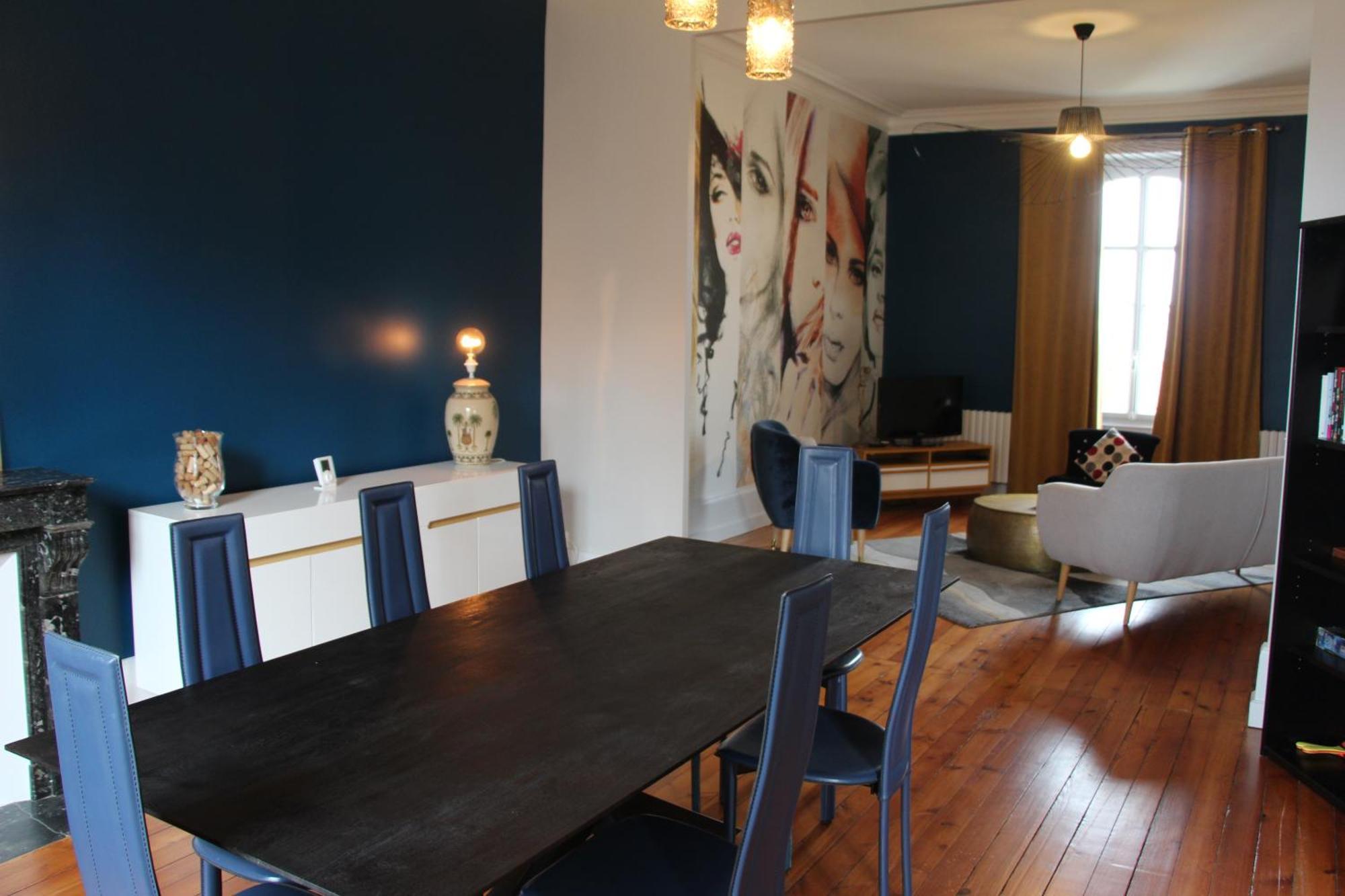 appartement entièrement rénové de 100 M2 à 2 pas de la plage Les Sables-dʼOlonne Esterno foto