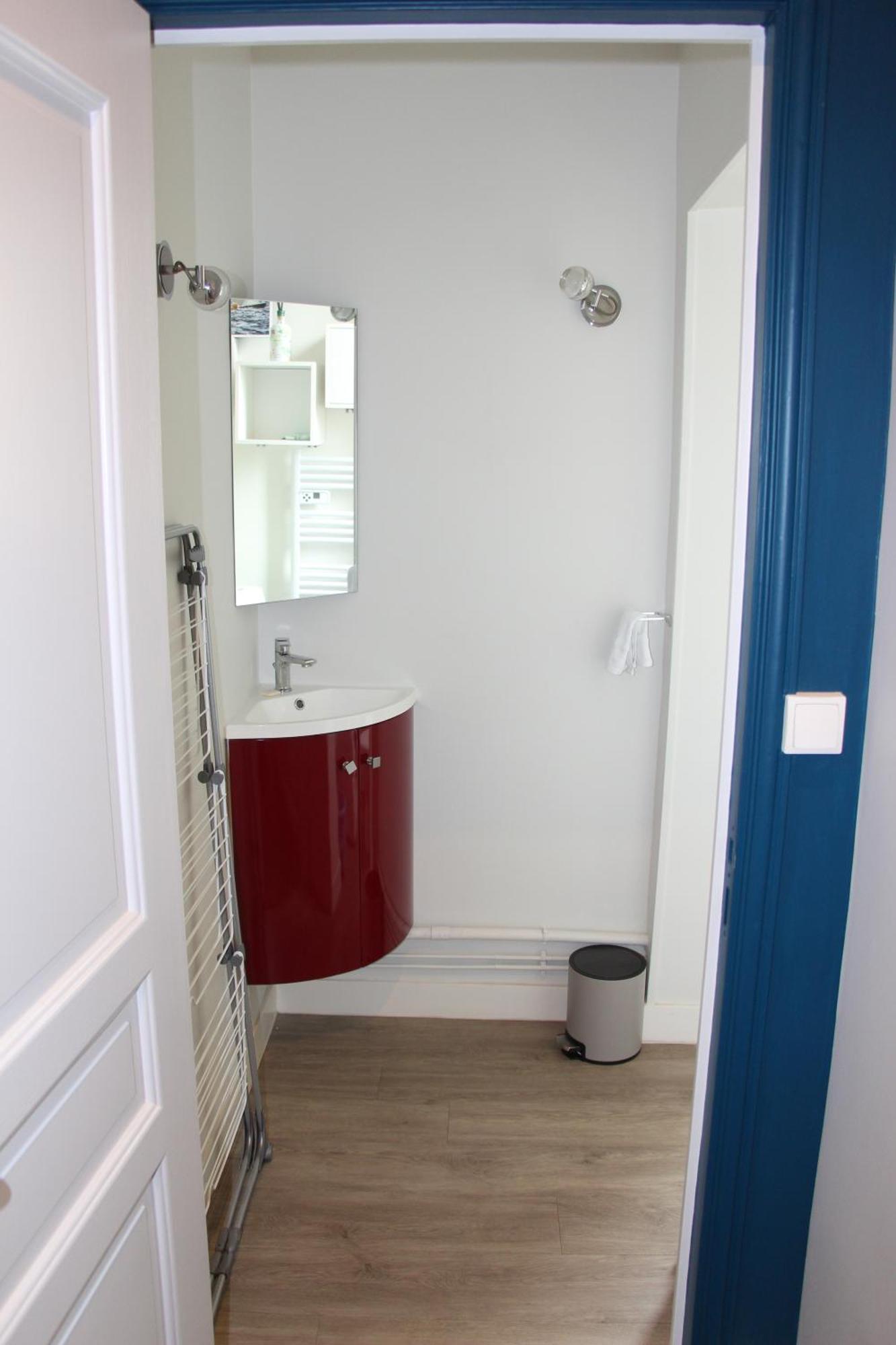 appartement entièrement rénové de 100 M2 à 2 pas de la plage Les Sables-dʼOlonne Esterno foto